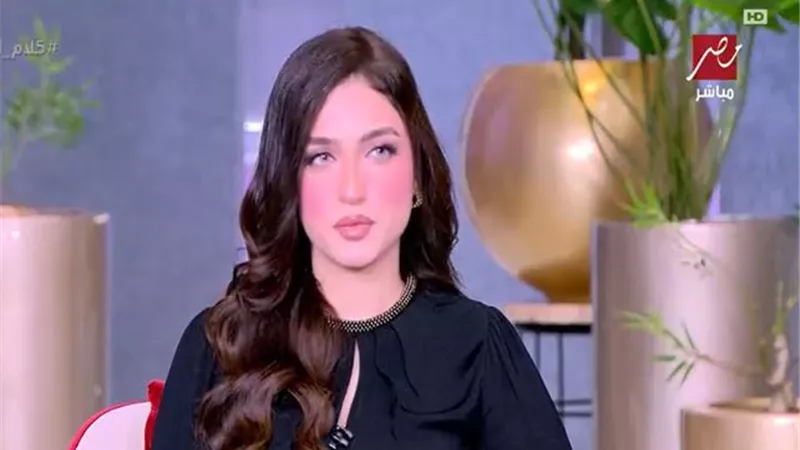 ياسمين عز تسخر بطريقتها من شكوى الزوجات: 