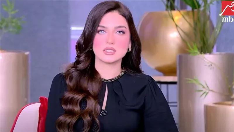 ياسمين عز: «جوزك مش متجوز دب قطبي».. واشتري ديك رومي وخليه ياكله لوحده