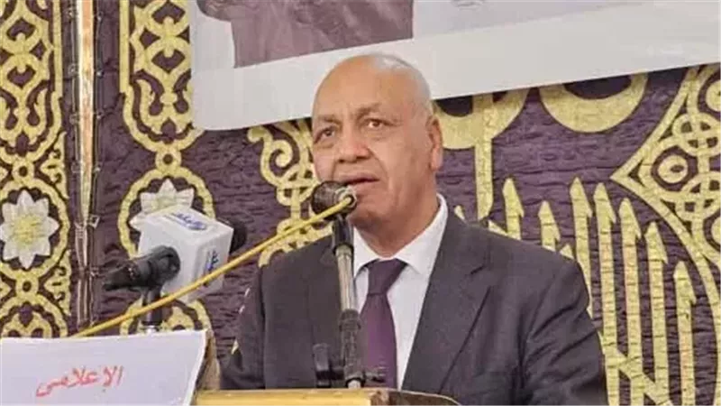 مصطفى بكري: المصريون يشاركون بحماس كبير في عملية التصويت بالخارج