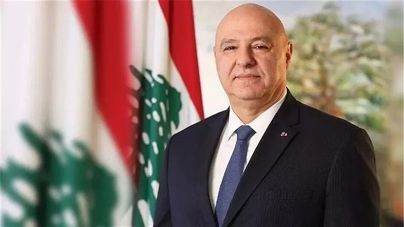 الرئيس اللبناني يدعو لممارسة الضغوط على إسرائيل لتطبيق وقف إطلاق النار 