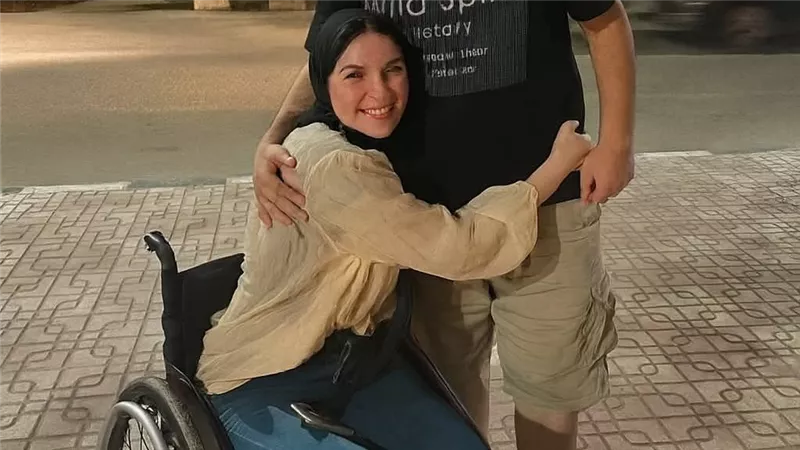 رحيل أميرة عماد.. فتاة دمياطية تحدت الإعاقة وحققت حلمها ثم رحلت بهدوء