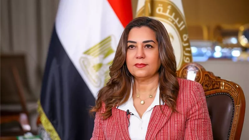 وزيرة التنمية تعلن إزالة 18 ألف متر من الشباك المخالفة لحماية الطيور المهاجرة