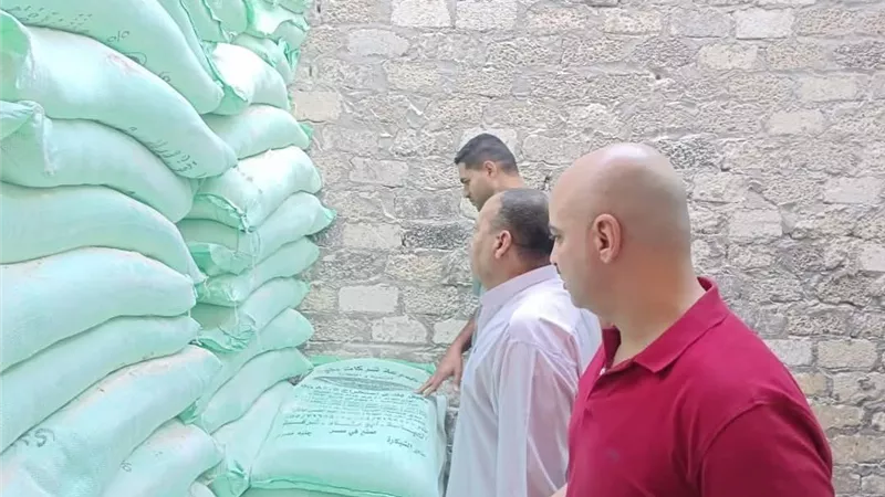 تموين الشرقية : ضبط 4.5 طن دقيق بلدى لإعادة بيعه بالمخابز السياحية