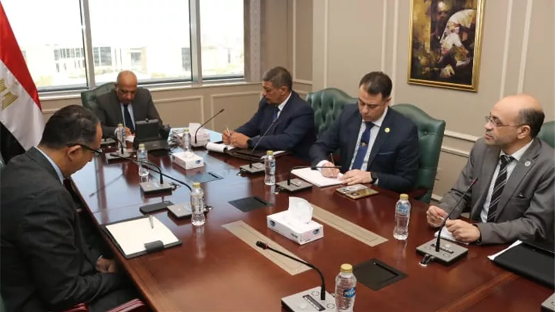 وزير الكهرباء يتابع خطة العمل والتعاون والتنسيق فى مشروعات العلوم الطبية 
