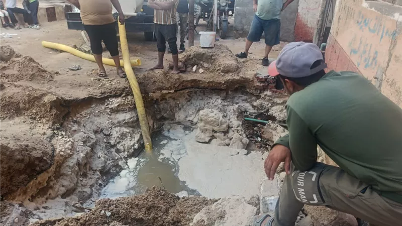  مياه القناة :  اصلاح كسور الشبكات المفاجئة في وقت قياسي وأعادة تشغيل الخدمه