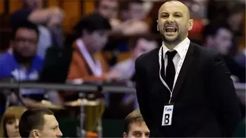 رسميا.. الزمالك يعلن التعاقد مع المدرب الكرواتي زيلكو بابيتش