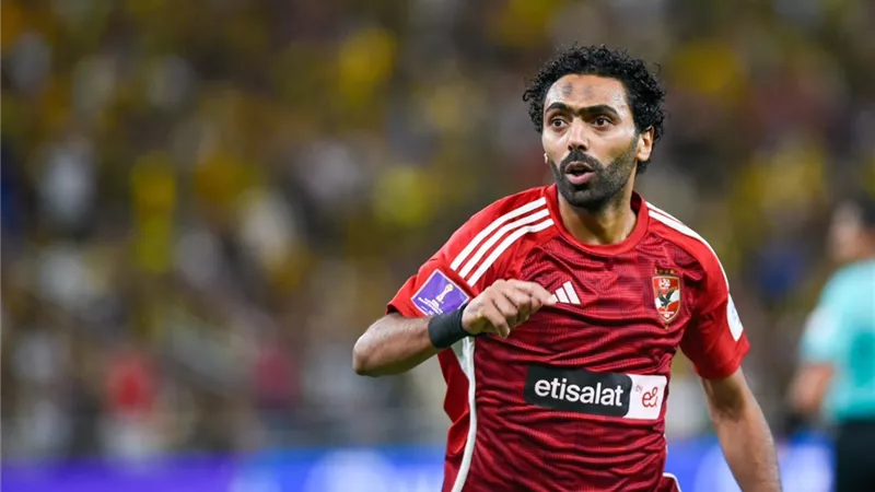 الأهلي يستجيب لرغبة حسين الشحات ويوافق على تمديد عقده لعامين