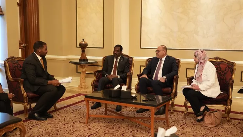 وزير العمل يلتقي نظيره السوداني لتفعيل التعاون في الملفات المُشتركة