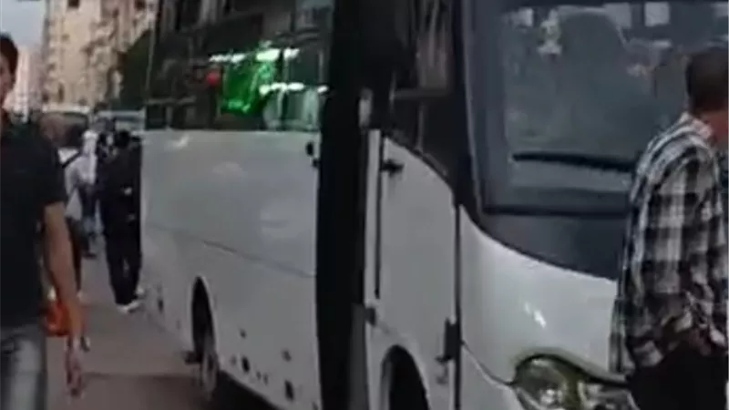 حنحميهم من التحرش.. سائقون يطلقون أبلكشين لطالبات الجامعة في الإسكندرية 