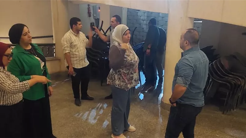 استمرار أعمال التجهيز لمهرجان النباتات الطبية والعطرية بممشى بنى سويف