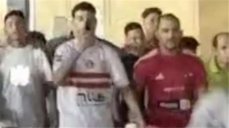 صوت واحد وقلب واحد.. «لا إنتماءات اليوم» شعار الجماهير لدعم الفراعنة
