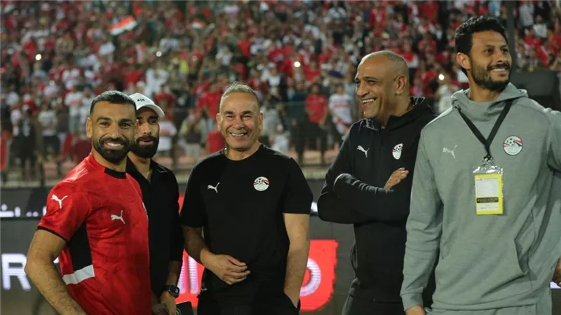 ملامح الفرحة في عيون الملك صلاح بعد حسم الوصول لكأس العالم