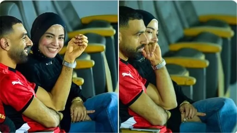 وراء كل رجل عظيم أمرأة عظيمة.. أم مكة بجوار صلاح للاحتفال بالمنتخب