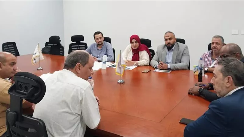 «شفيق» يتابع منظومة الفندقة والخدمات الإدارية بفرع هيئة الرعاية الصحية بالسويس