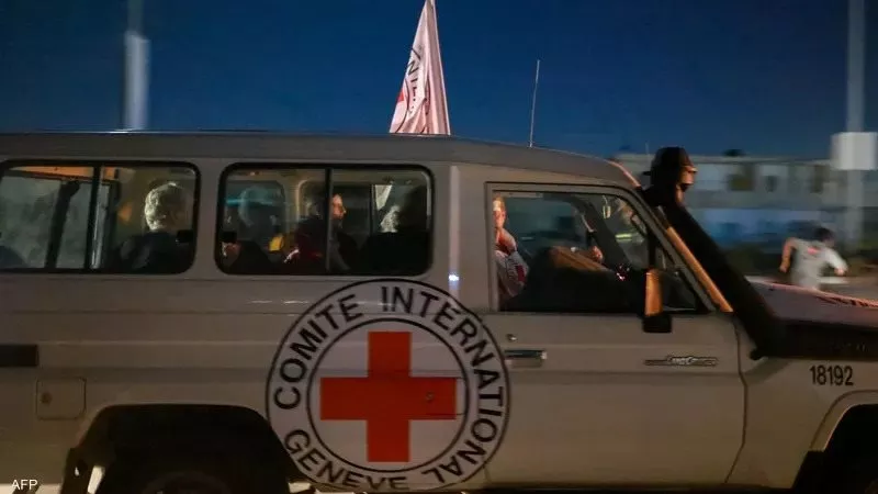 الصليب الأحمر يتوجه إلى منطقة كيسوفيم لتسلم جثامين لشهداء فلسطينيين من إسرائيل