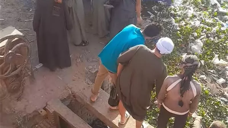 بعد إنقاذ 10 طلاب.. جهود مكثفة للبحث عن ضحايا سقوط تروسيكل في مصرف بأسيوط