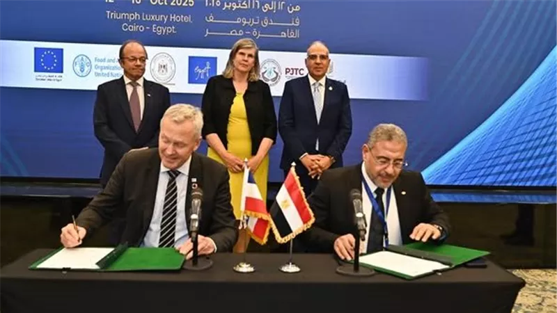 توقيع بروتوكول تعاون بين المركز القومي لبحوث المياه ومعهد IHE-Delft الهولندي