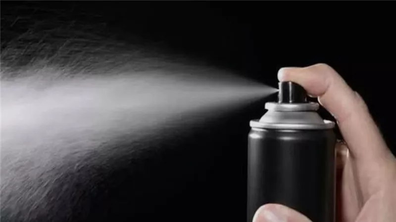 مزيلات العرق..هل هي ضرورية وهل لها علاقة بسرطان الثدي؟