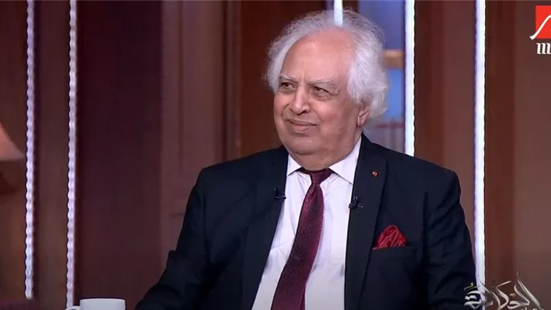سمير غطاس: لو حضر نتنياهو وصافح أبو مازن لفقد الكثير بإسرائيل 