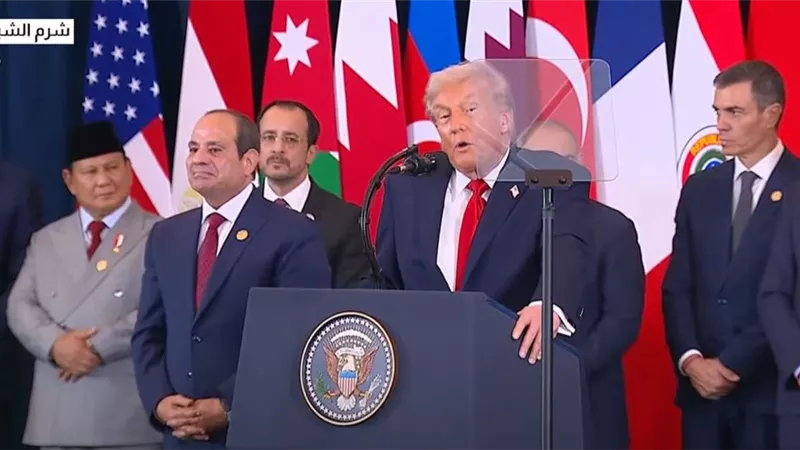 ترامب يمازح المستشار الألماني: « يسهل العثور عليك لأنك طويل»