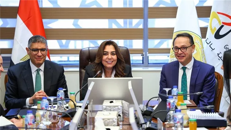 التنمية المحلية تبحث تطوير الجيزة قبل افتتاح المتحف الكبير