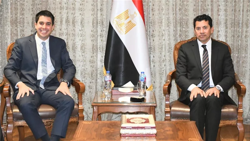 صبحي يلتقي الأمين العام المساعد للأمم المتحدة لبحث سبل التعاون في تمكين الشباب