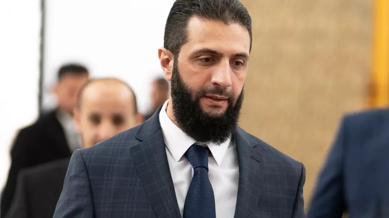 الشرع يلتقي ببوتين في أول زيارة لموسكو بعد الأطاحه بالأسد 