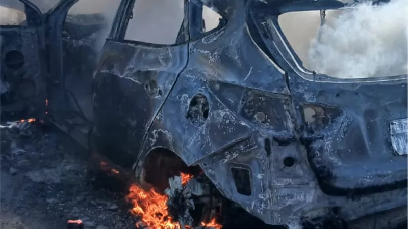 «اتكتبله عمر جديد».. نجاة سائق من حريق مفاجئ في سيارته بالإسكندرية