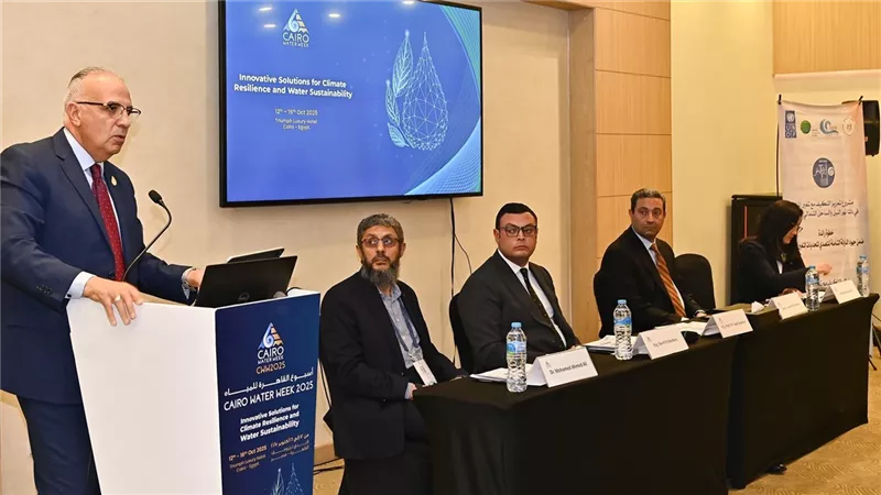 «سويلم»: التنسيق مع الإسكان ومحافظة دمياط لتنفيذ مشروعات ساحلية وممشى الكورنيش
