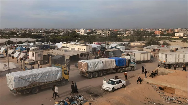 مصر ترسل 7100 طن مساعدات إنسانية ضمن القافلة رقم 118 إلى غزة