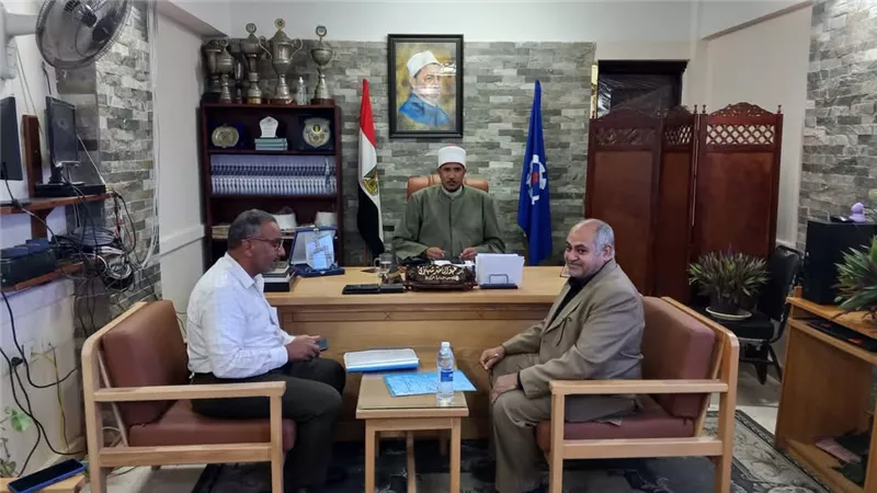 رئيس منطقة السويس الأزهرية يوجه بالاستعداد المبكر لامتحانات الترم الأول