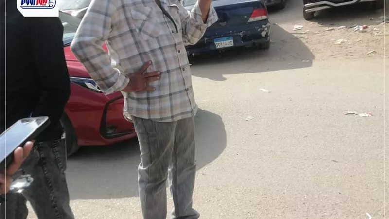 بالقميص والبنطال.. والد سوزي يساندها في ثاني جلساتها بالاقتصادية