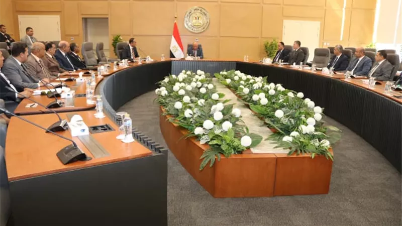 وزير الكهرباء يتابع تنفيذ الخطة الأمنية المتكاملة بجميع مواقع العمل والإنتاج 