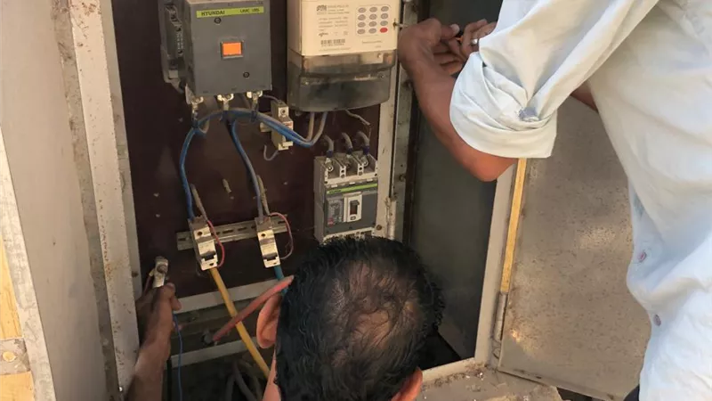 محافظ الإسكندرية يشدد على رفع كفاءة الإضاءة العامة والصيانة الدورية للأعمدة 