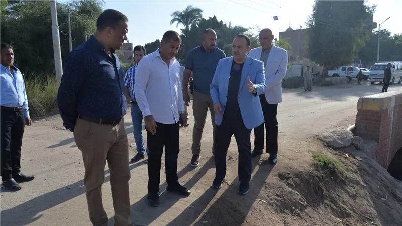 محافظ أسيوط يوجه بإنشاء سور حماية حول مصرف قناطر حواس 