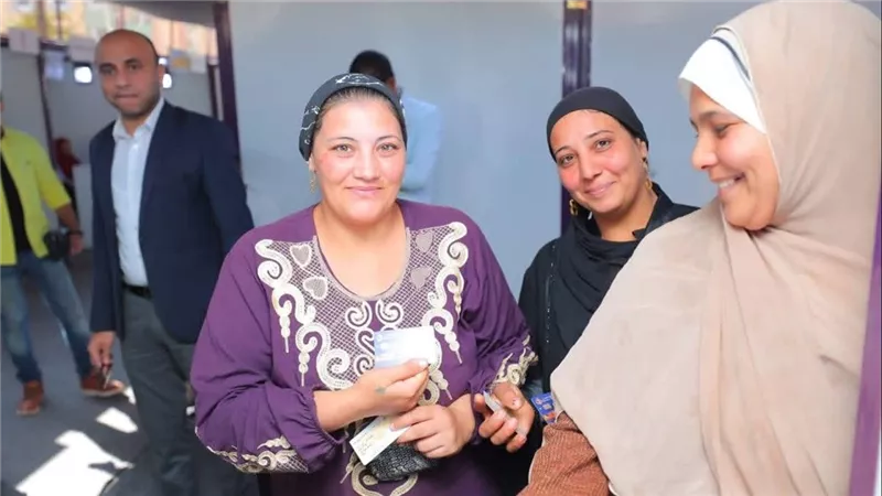 نائب محافظ بني سويف يشيد بمبادرة 