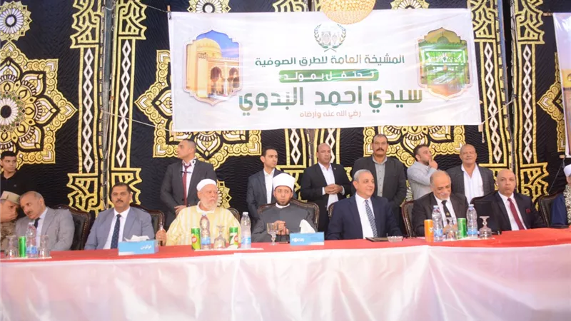 طنطا تتزين بالأنوار ومحافظ الغربية يشارك في الاحتفالية الكبرى للمولد الأحمدي