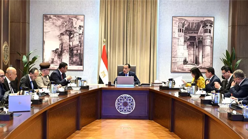 رئيس الوزراء يتابع موقف أعمال تطوير التجمع العمراني الجديد بجزيرة الوراق