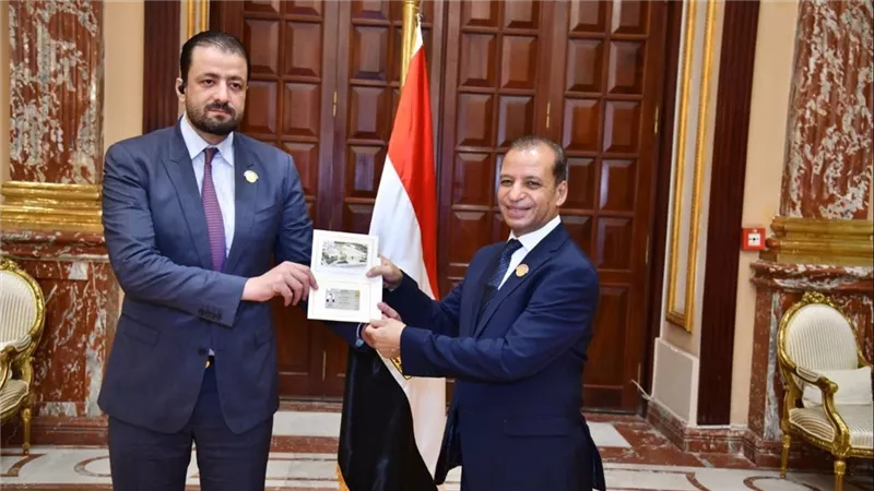 محمد عمران بعد تسلمه كارنيه الشيوخ: الشباب الأساس في بناء الجمهورية الجديدة 