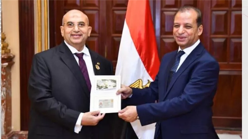 عضو مجلس أمناء حزب العدل يستكمل إجراءات العضوية بمجلس الشيوخ