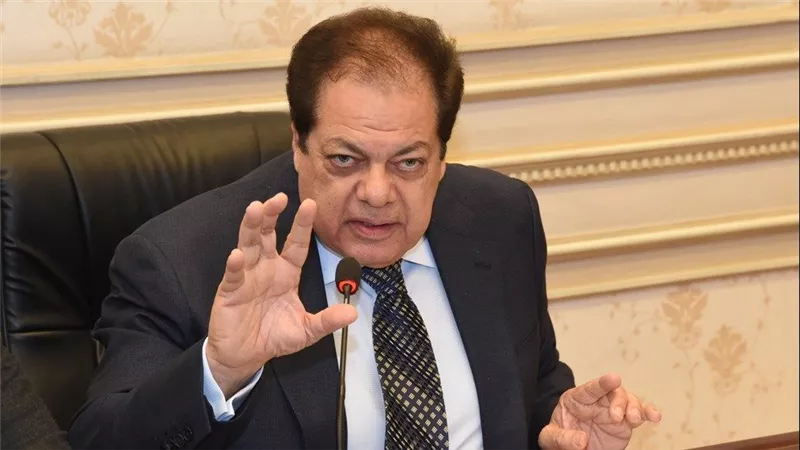 محمد أبو العينين: قضية الوعي في مقدمة مسؤوليات الإعلام ونرحب بكل نقد بناء