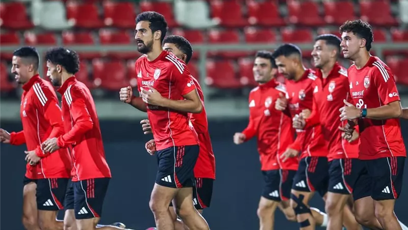 دوري أبطال إفريقيا.. الأهلي ينهي مرانه الأول في بوروندي وسط هطول أمطار