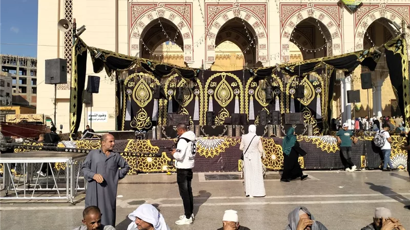 محمود ياسين التهامي يشعل الليلة الختامية لمولد السيد البدوي بمدينة طنطا