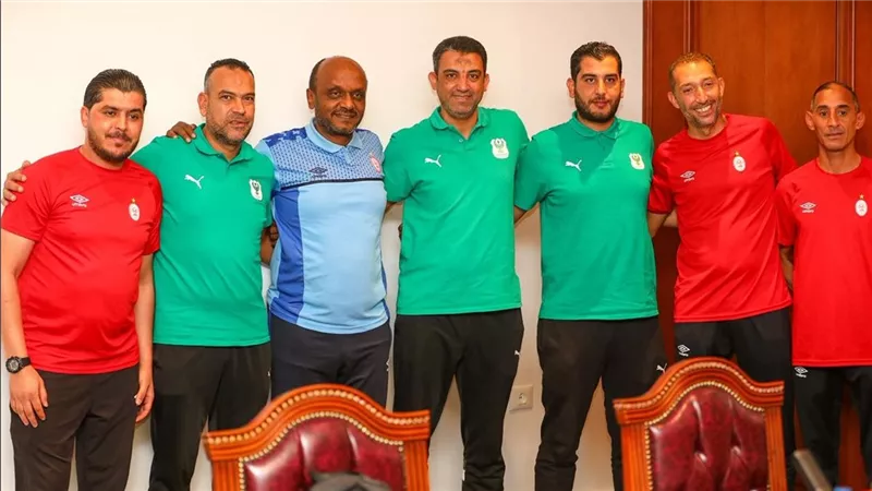 المصري بالأخضر والاتحاد الليبي بالأحمر في مباراة الفريقين غدا بالكونفدرالية 