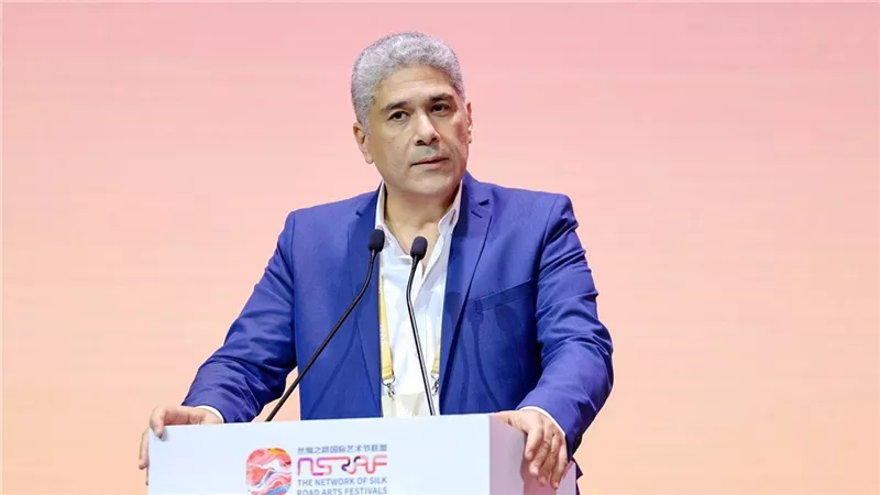 أحمد أبو زهرة: سعيد بدعوتي لتمثيل مصر في مؤتمر ومهرجان شنجهاي للفنون الأدائية 