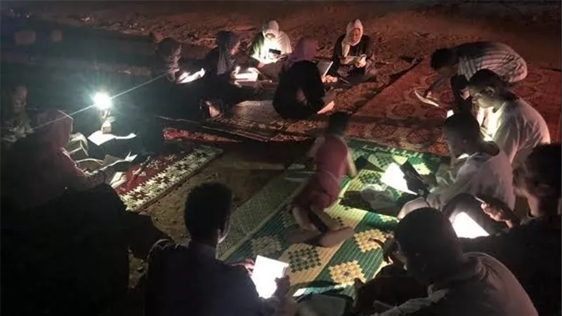 ما حكم عمل ختمة قرآن ووهب ثوابها للميت والدعاء له؟