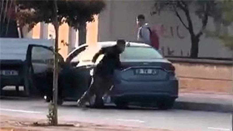 تركيا.. طالب يطلق النار على مدير مدرسة أمام أنظار الطلاب (فيديو)