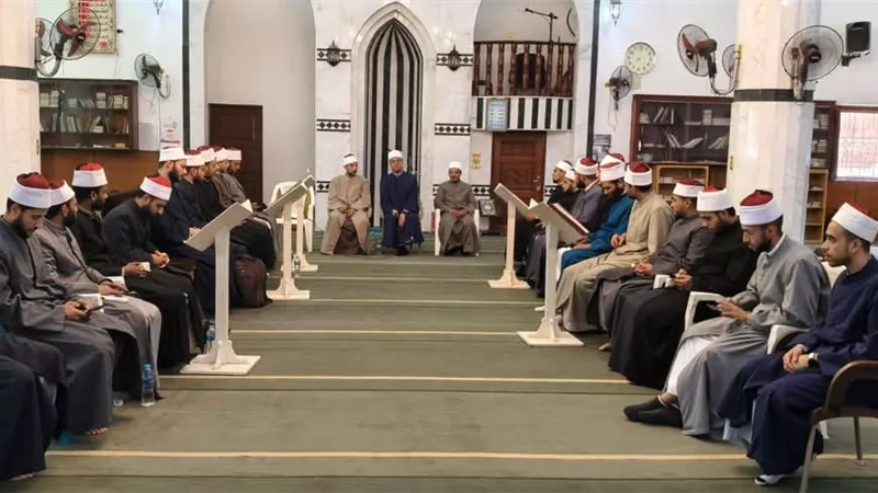 لمواحهة الفكر المتطرف.. أوقاف السويس تنظم القافلة الدعوية الكبرى بمساجد المحاف