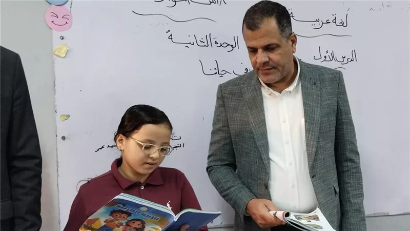 عمارة يتفقد مدارس السبت بدمياط: انضباط في مدرسة وإحالة أخرى للتحقيق