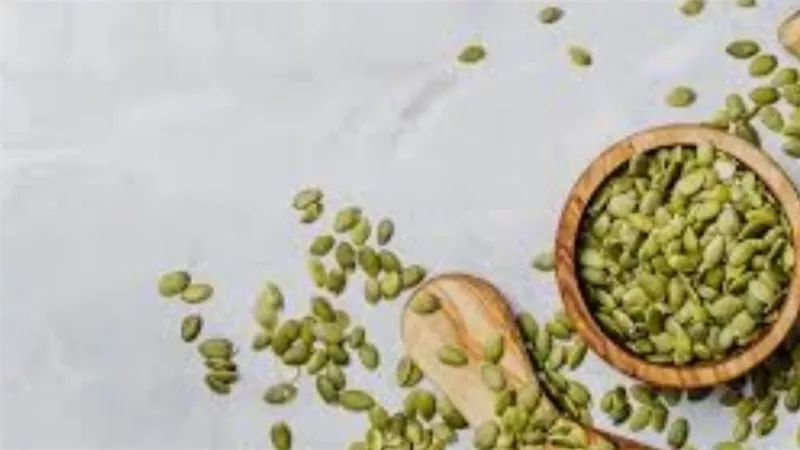 زيت بذور اليقطين.. سر كثافة الشعر الذي لا يناسب كل شخص 	